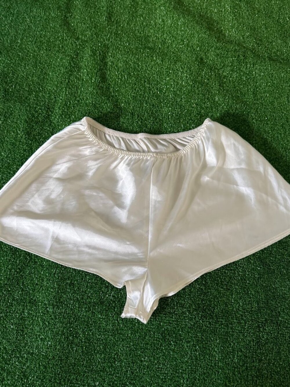 Unbranded Elastic High Waist Satin Ivory Pajama Lounge Shorts Size S Sleepwear